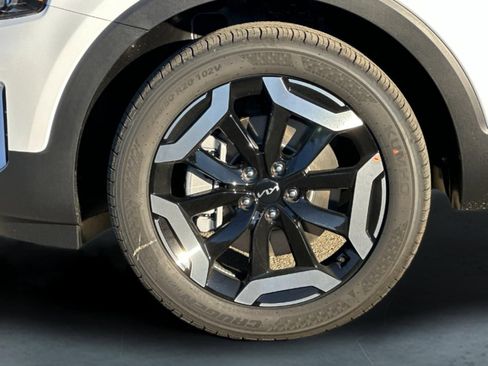 New 2025 Kia Telluride S image 26