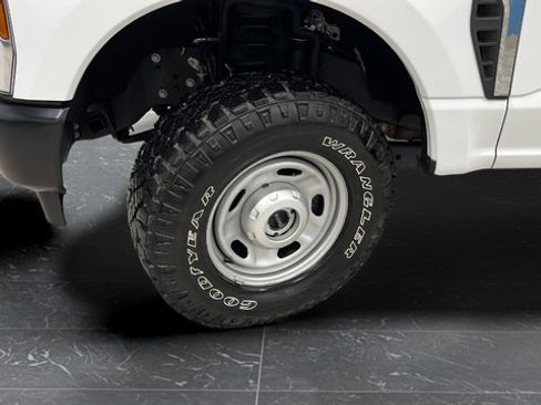 Used 2024 Ford F250 XL w/ 360-Degree Camera Package AWD/4WD image 33