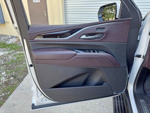 Used 2022 Cadillac Escalade Sport Platinum AWD/4WD image 50