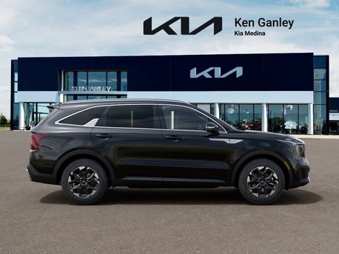 New 2026 Kia Sorento S FWD image 7