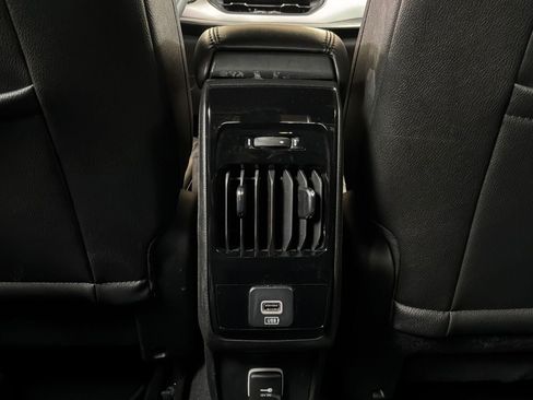 Used 2025 Jeep Compass Limited AWD/4WD image 13
