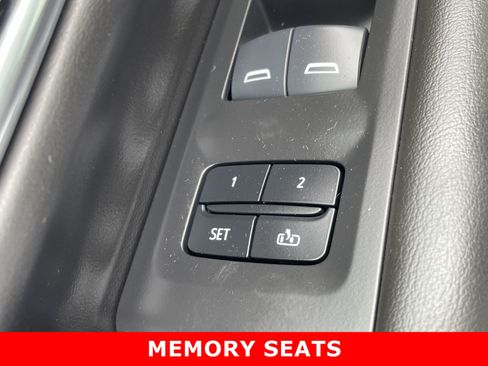 Certified 2024 GMC Yukon AT4 w/ Technology Package AWD/4WD image 18