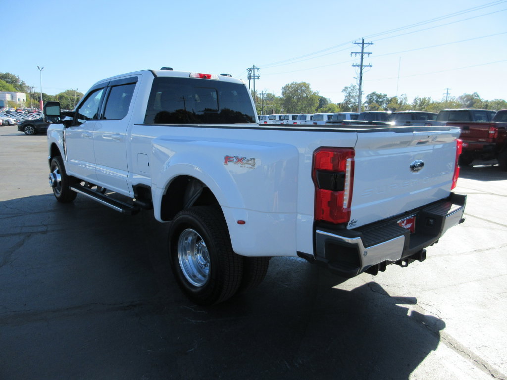 Used 2026 Ford F350 XLT w/ XLT Premium Package AWD/4WD image 8