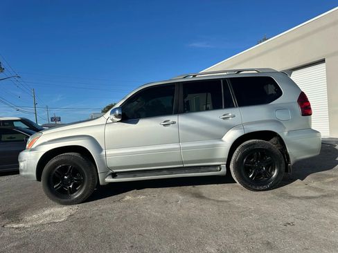 Used 2003 Lexus GX 470 image 2