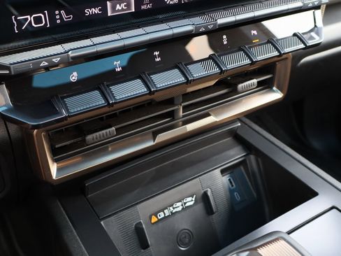 Used 2024 GMC Hummer EV 3X w/ Omega Edition image 18