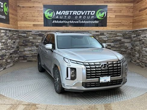 Used 2023 Hyundai Palisade Calligraphy AWD/4WD image 2