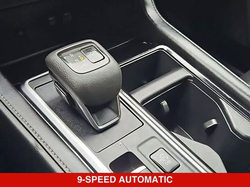 Used 2023 Nissan Pathfinder SL FWD image 32