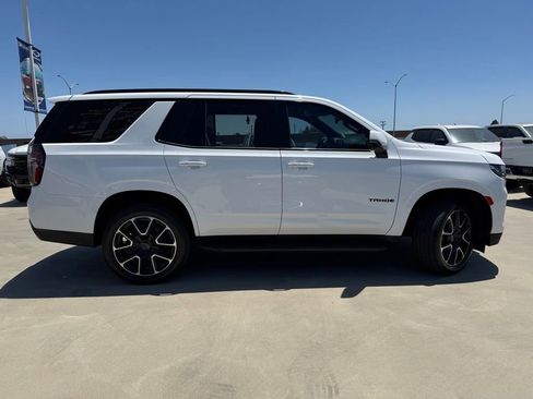 Used 2021 Chevrolet Tahoe RST w/ Luxury Package RWD image 11