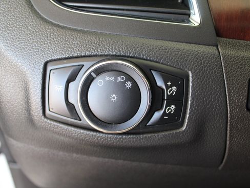 Used 2014 Ford Edge Limited AWD/4WD image 30