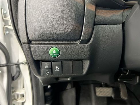 Used 2018 Honda Fit EX-L image 18