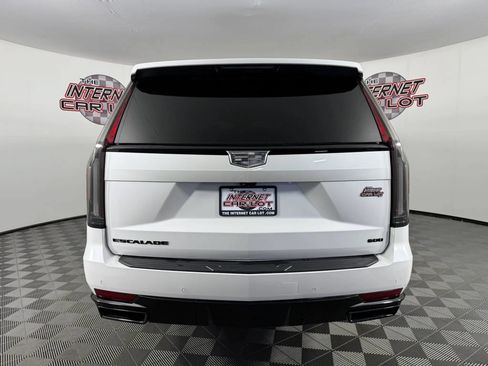Used 2024 Cadillac Escalade Sport Platinum w/ LPO, ONYX Package AWD/4WD image 6