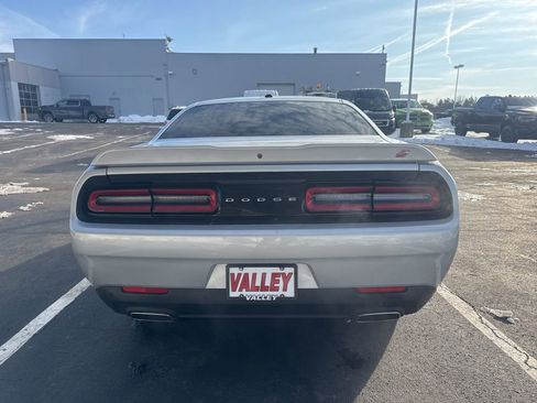 Used 2022 Dodge Challenger GT image 12
