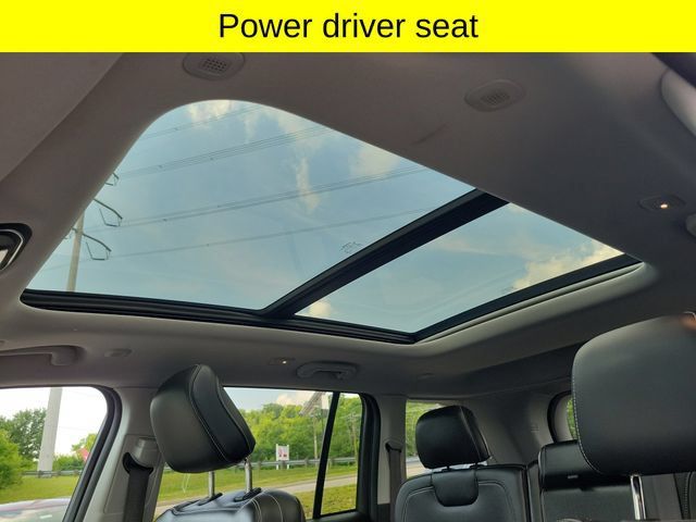 Used 2023 Jeep Grand Cherokee Limited AWD/4WD image 21