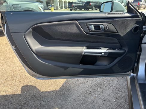 Certified 2024 Ford Mustang Coupe RWD image 9
