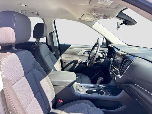 Used 2020 Chevrolet Traverse LT w/ Driver Confidence II Package image 33
