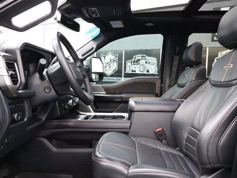 Used 2024 Ford F350 Platinum w/ Tremor Off-Road Package AWD/4WD image 14