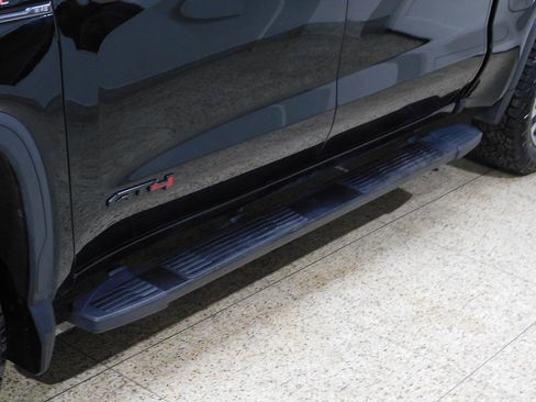 Used 2020 GMC Sierra 1500 AT4 image 25
