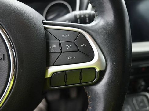 Used 2018 Jeep Compass Latitude w/ Popular Equipment Group AWD/4WD image 9