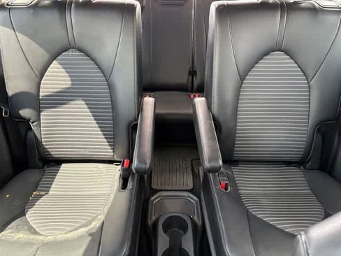 Used 2022 Toyota Highlander XSE AWD/4WD image 24