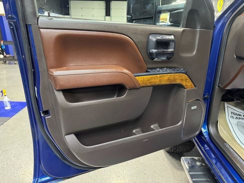 Used 2016 Chevrolet Silverado 2500 High Country w/ Duramax Plus Package AWD/4WD image 12