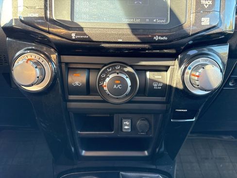 Used 2015 Toyota 4Runner Trail Premium image 20