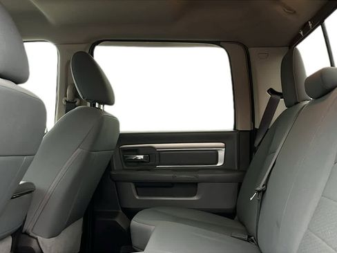 Used 2018 RAM 2500 SLT image 25