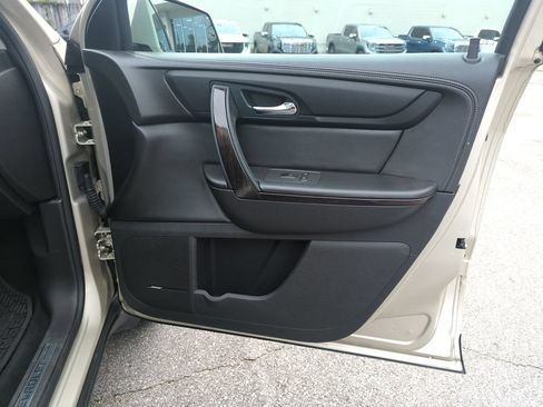 Used 2016 Chevrolet Traverse LTZ FWD image 36