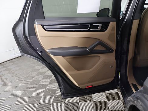 Used 2021 Porsche Cayenne GTS w/ Premium Package Plus image 28