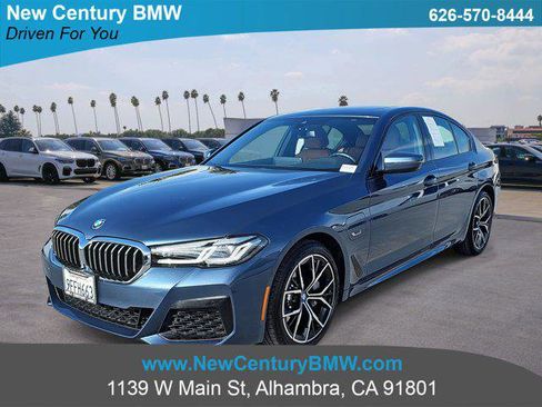 Certified 2023 BMW 530e w/ M Sport Package image 1