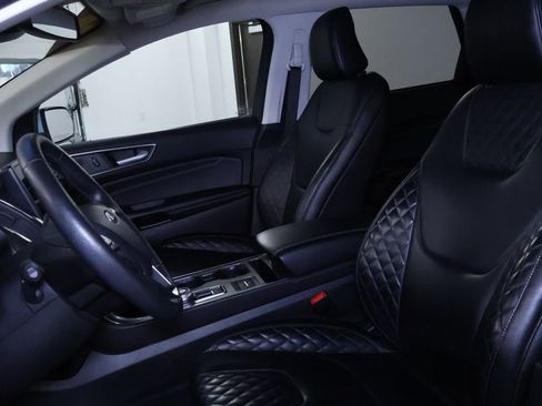 Used 2024 Ford Edge Titanium image 14