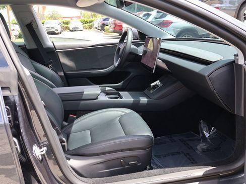 Used 2025 Tesla Model 3 Long Range RWD image 31