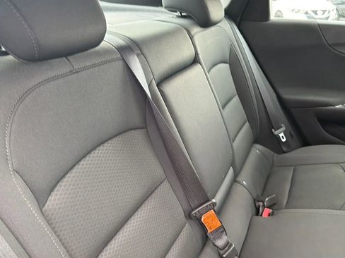 Used 2017 Chevrolet Malibu LT FWD image 60