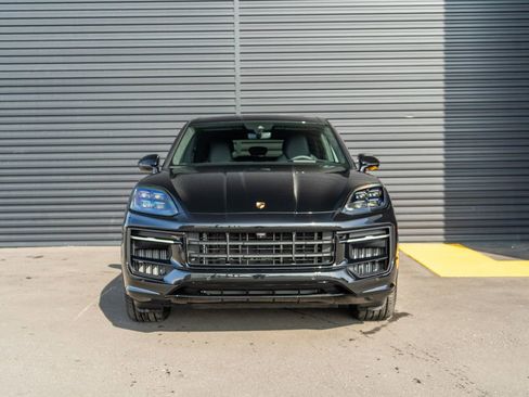 New 2026 Porsche Cayenne GTS image 6