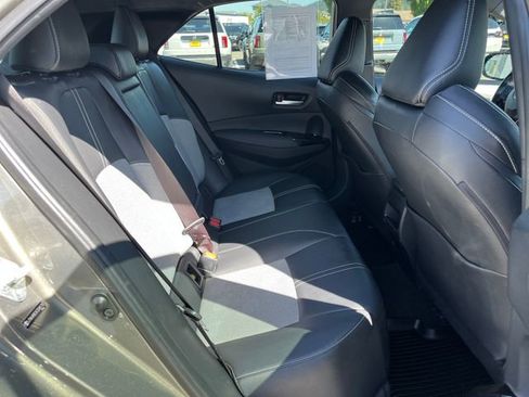 Used 2019 Toyota Corolla XSE FWD image 10