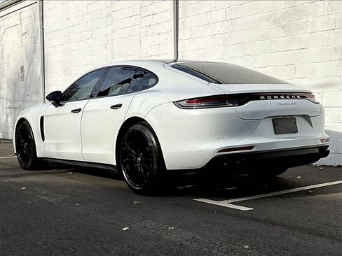 Certified 2022 Porsche Panamera 4 image 3