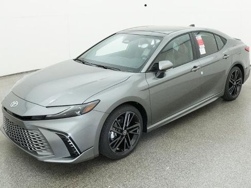 New 2026 Toyota Camry XSE FWD image 1