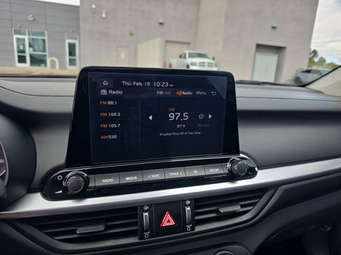 Used 2024 Kia Forte LXS image 12