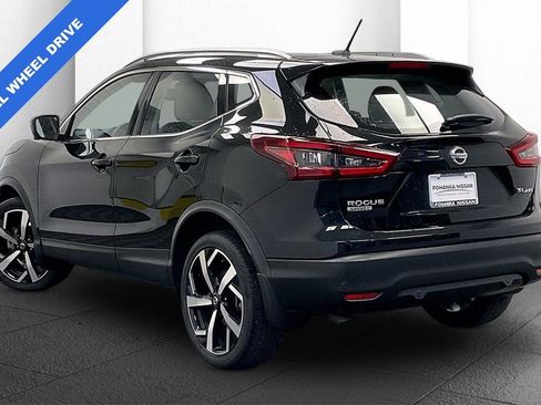 Certified 2022 Nissan Rogue Sport SL w/ Premium Package image 9
