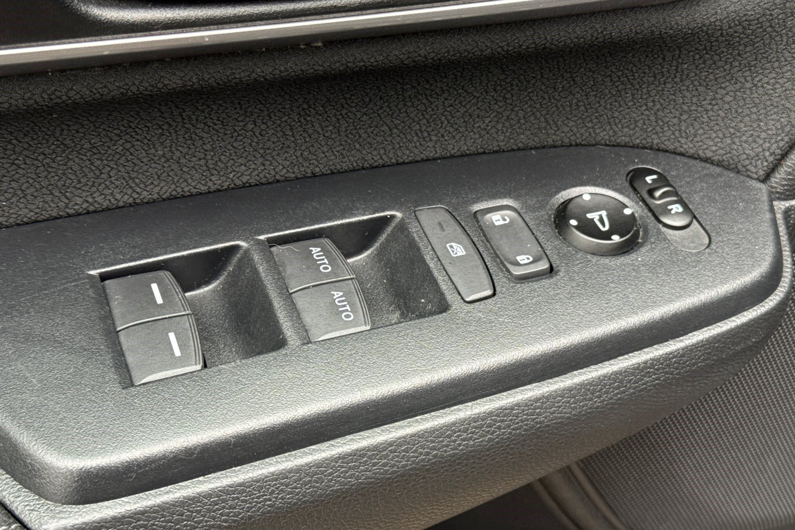 Used 2019 Honda CR-V EX image 14