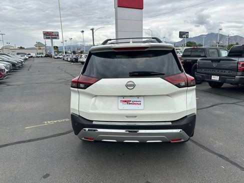 Used 2023 Nissan Rogue Platinum w/ Platinum Premium Package AWD/4WD image 10