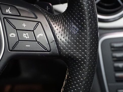 Used 2015 Mercedes-Benz GLA 250 4MATIC image 26