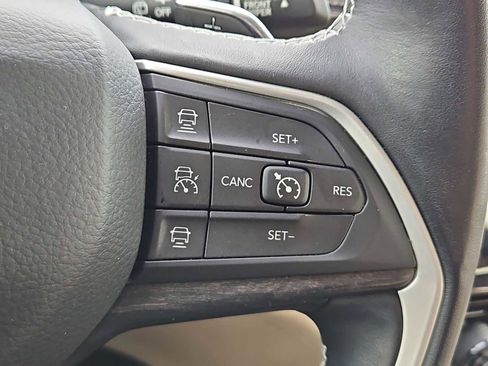 Used 2021 Jeep Grand Cherokee L Limited image 41