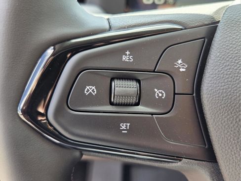 New 2027 Chevrolet Bolt LT w/ Comfort Package FWD image 23