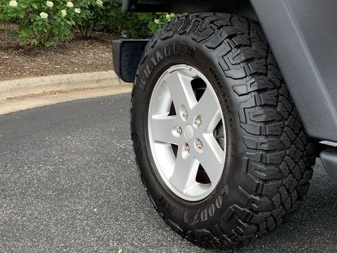 Used 2013 Jeep Wrangler Sport AWD/4WD image 41