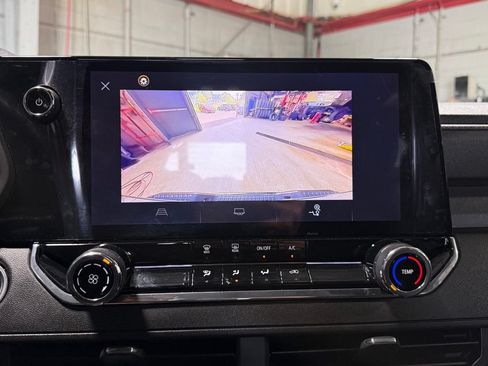 Used 2024 Chevrolet Colorado Trail Boss AWD/4WD image 18