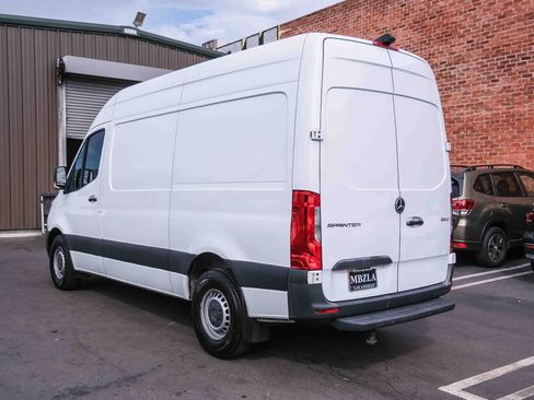 Used 2022 Mercedes-Benz Sprinter 2500 image 6