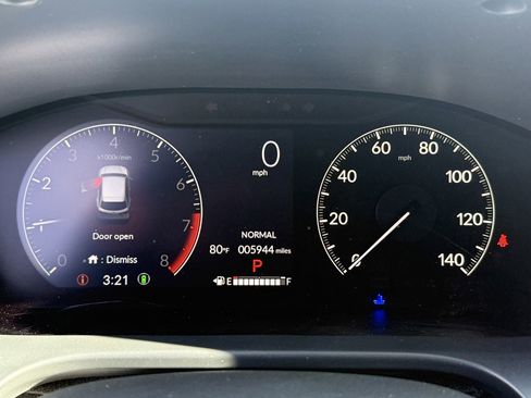 Used 2025 Honda HR-V LX image 14