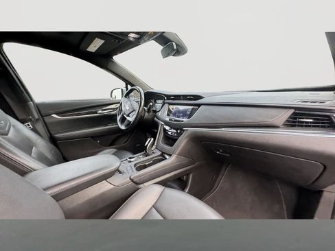Used 2021 Cadillac XT5 Premium Luxury image 8