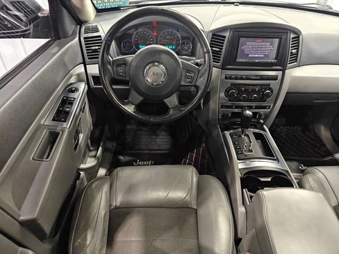 Used 2006 Jeep Grand Cherokee SRT8 w/ SRT Option Group I AWD/4WD image 4