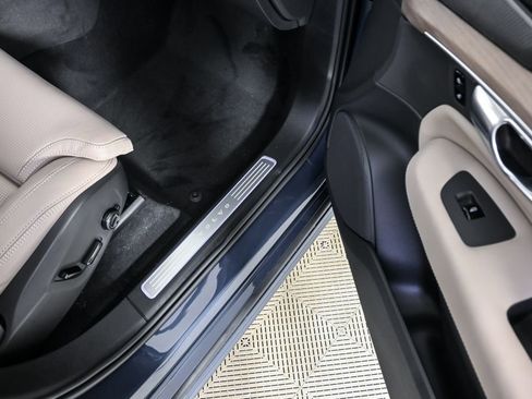 New 2026 Volvo XC90 T8 Ultra w/ Protection Package image 26